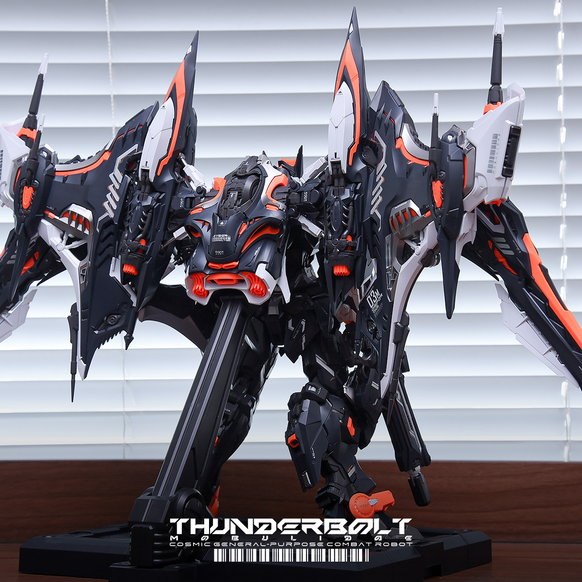 THUNDERBOLT MOBULIDAE 1/100 Sp – Model Kit Infinite Dimension Bewertung und Preis